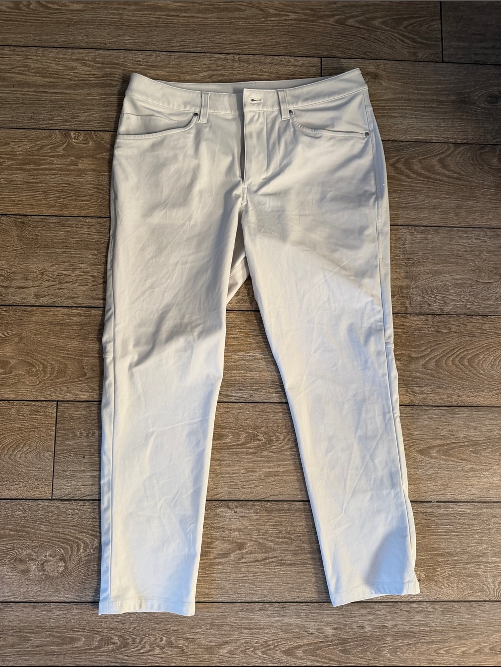 lululemon athletica Men’s cream ABC pant warpstream slim